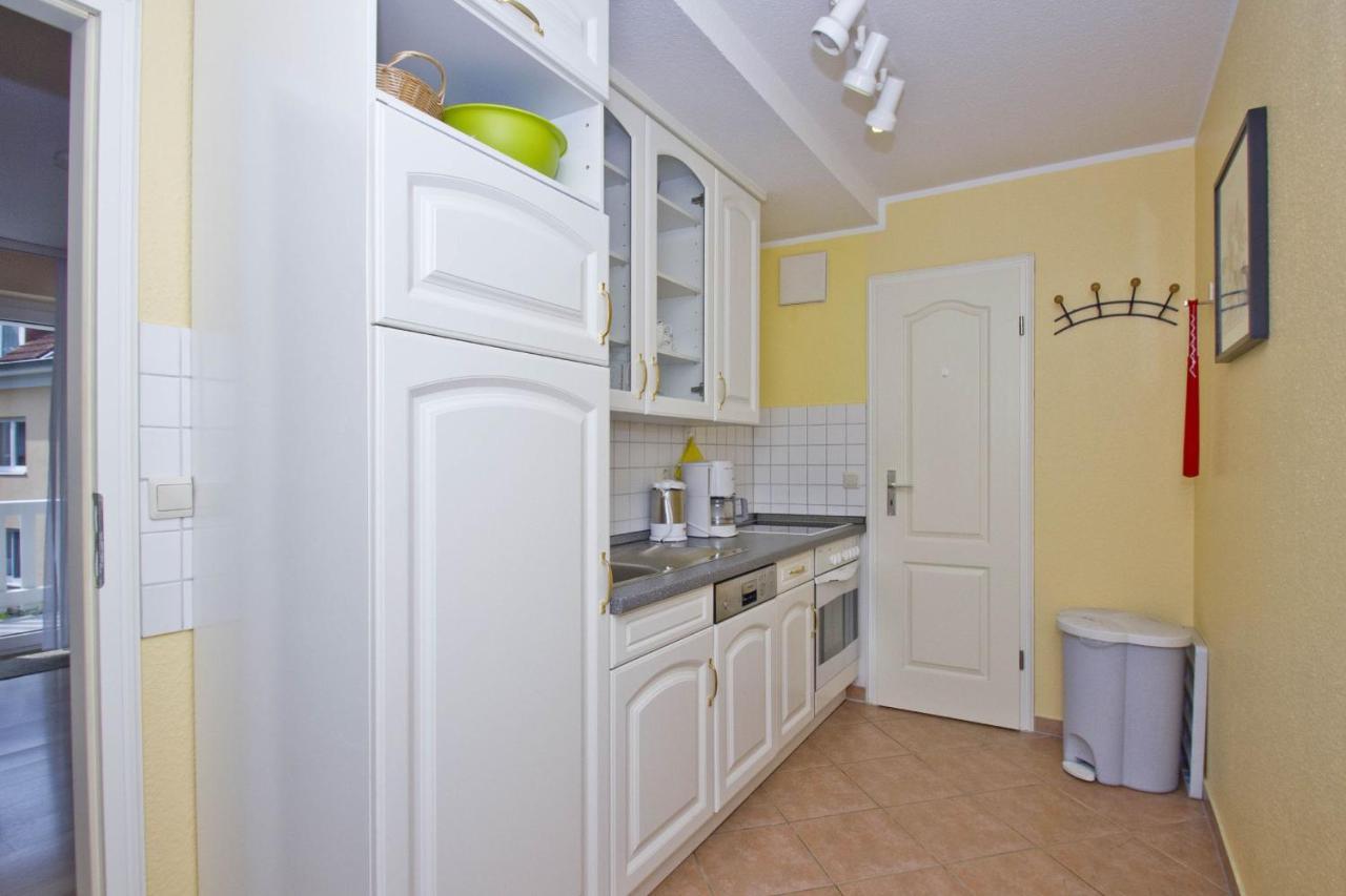 Balkon, Gratis Nutzung Vom Ahoi Erlebnisbad Und Sauna In Sellin - Appartemenmt Nordwind Baabe Exterior photo